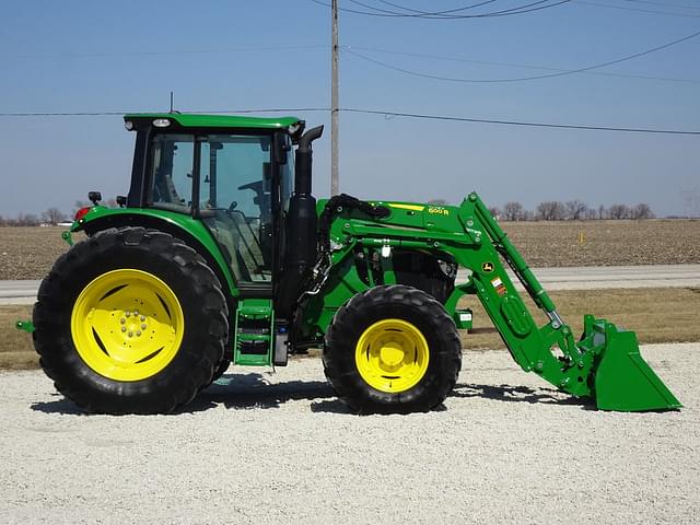 Image of John Deere 6120M equipment image 4