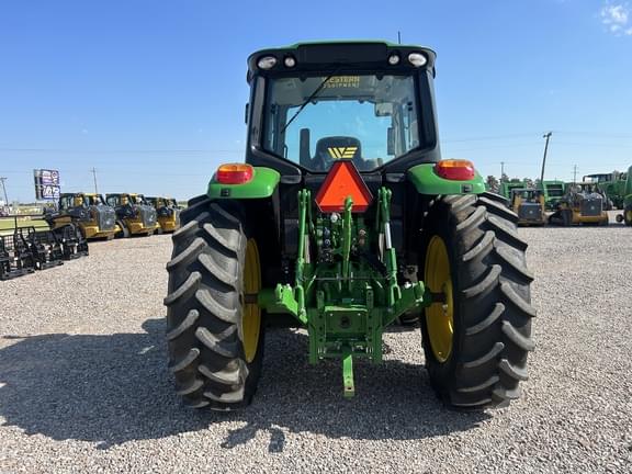 Image of John Deere 6120M equipment image 3