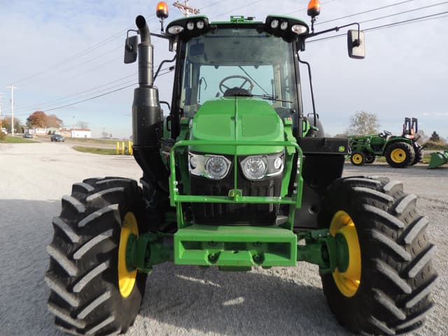 Image of John Deere 6120M equipment image 4