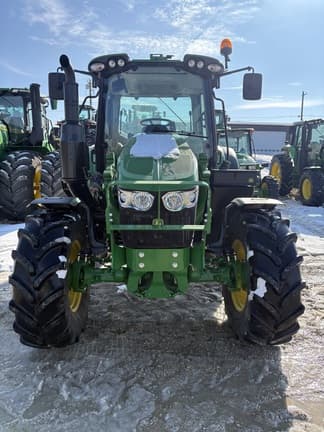 Image of John Deere 6120M equipment image 2