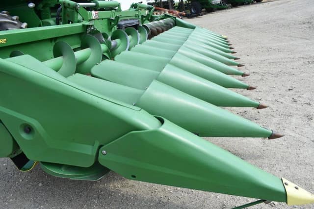 Image of John Deere 612FC equipment image 2