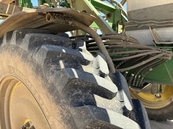 Image of John Deere 612R equipment image 4