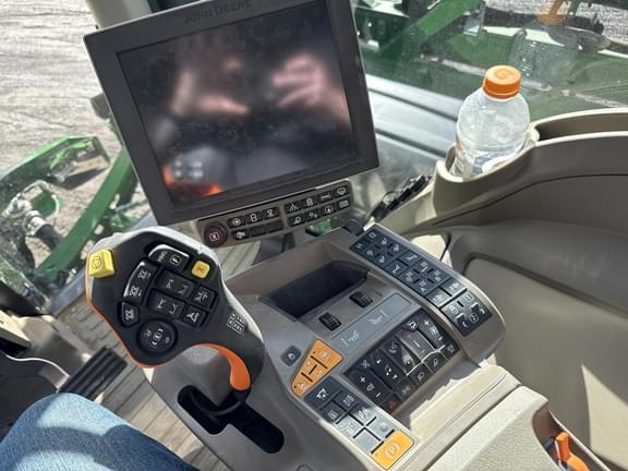 Image of John Deere 612R equipment image 4