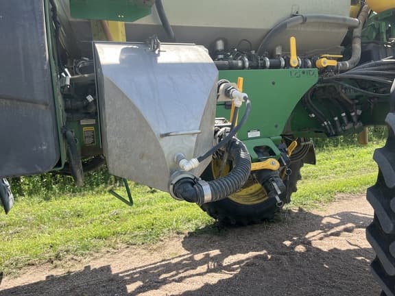 Image of John Deere 612R equipment image 4