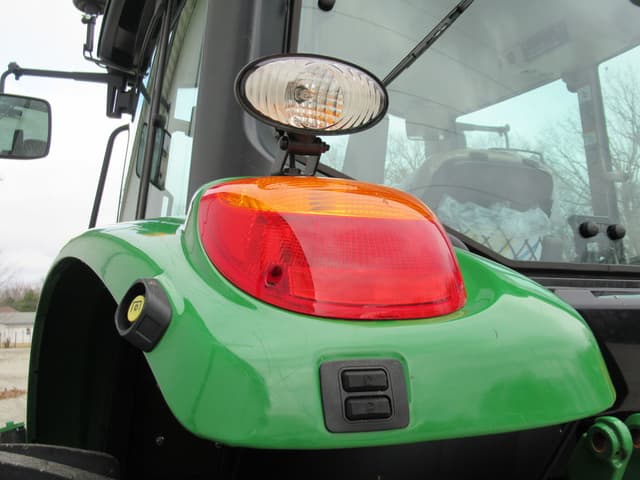 Image of John Deere 6130M equipment image 4