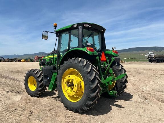 Image of John Deere 6130M equipment image 1
