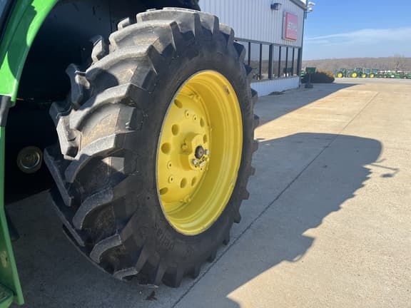 Image of John Deere 6130M equipment image 3