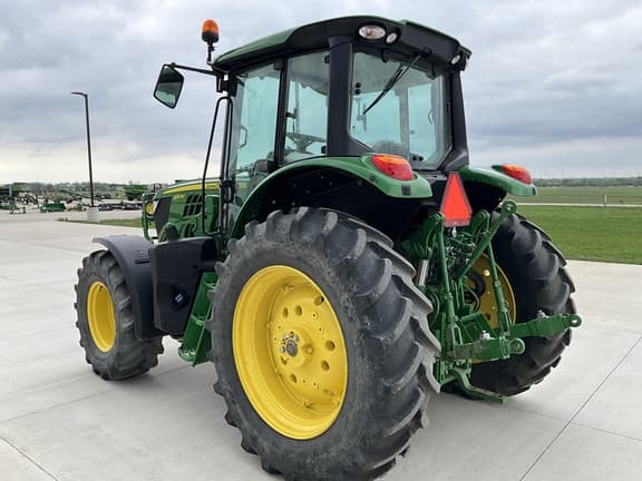 Image of John Deere 6130M equipment image 1