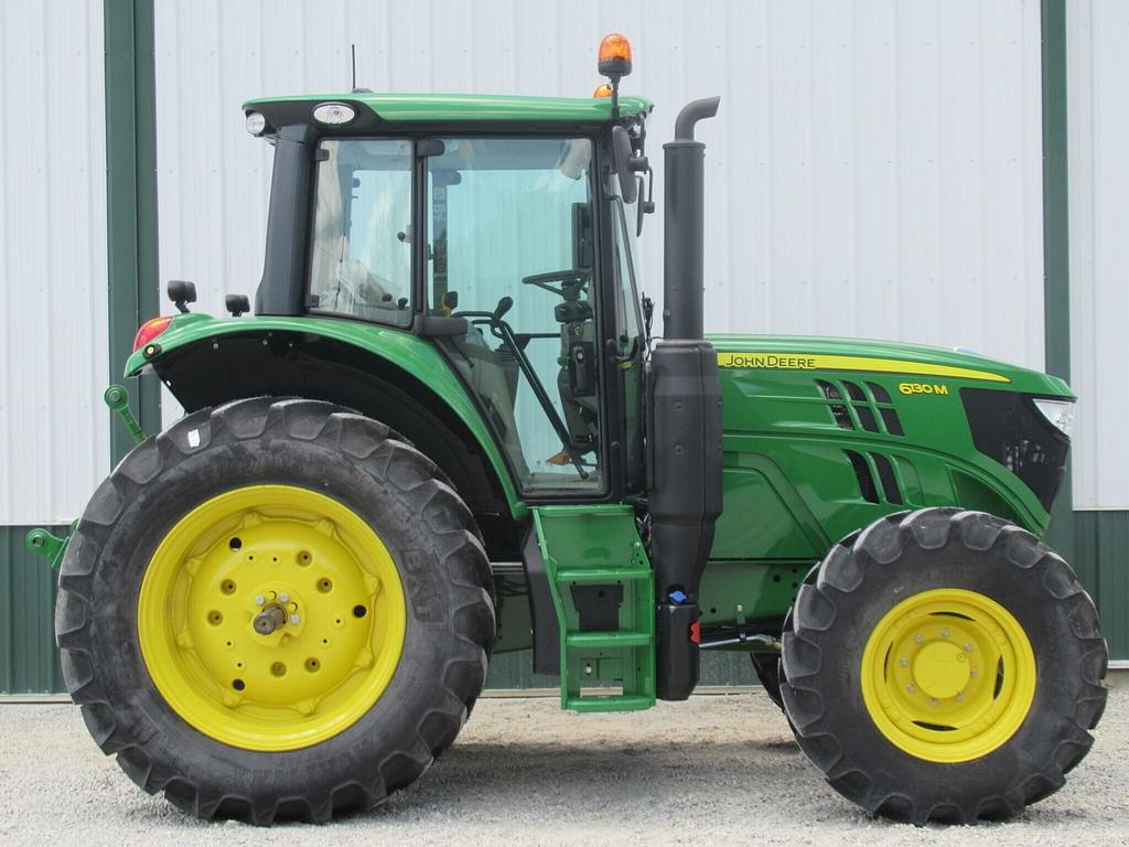 Image of John Deere 6130M Image 1
