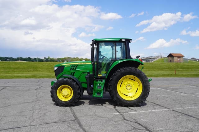 Image of John Deere 6130M equipment image 1