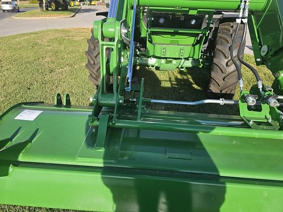 Image of John Deere 6130M equipment image 4