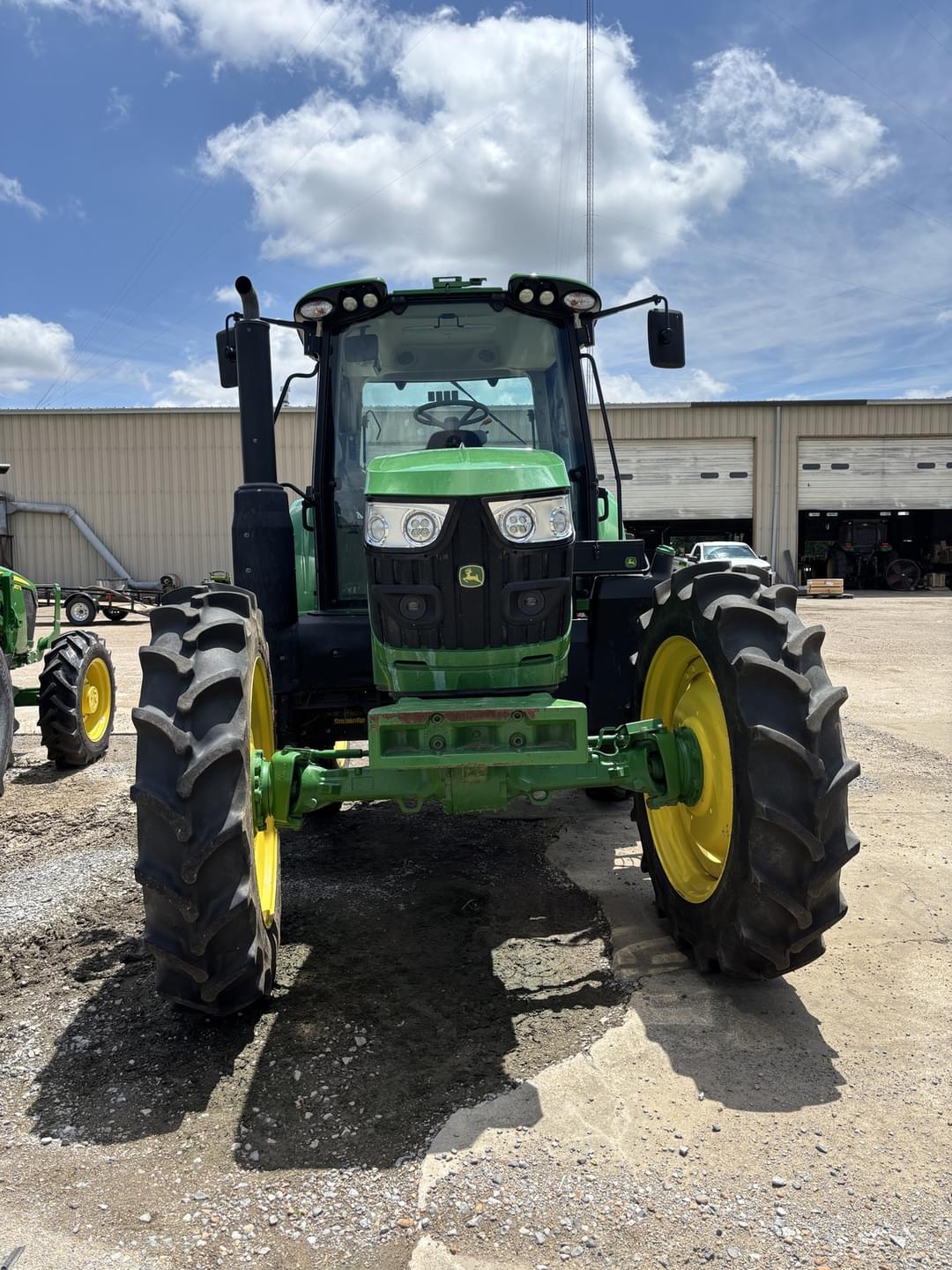 Image of John Deere 6130M Image 0