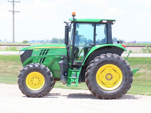 Image of John Deere 6130M equipment image 1