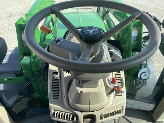Image of John Deere 6130M equipment image 3