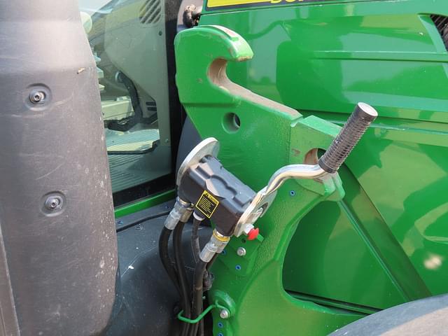 Image of John Deere 6130M equipment image 4