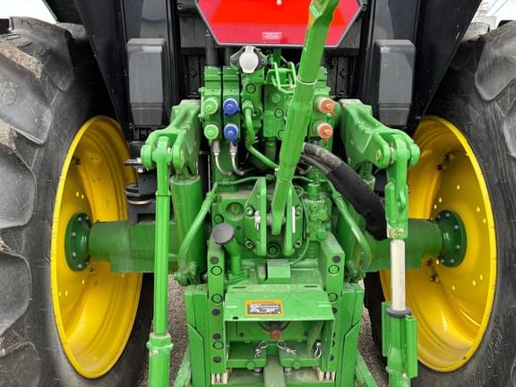 Image of John Deere 6130M equipment image 4