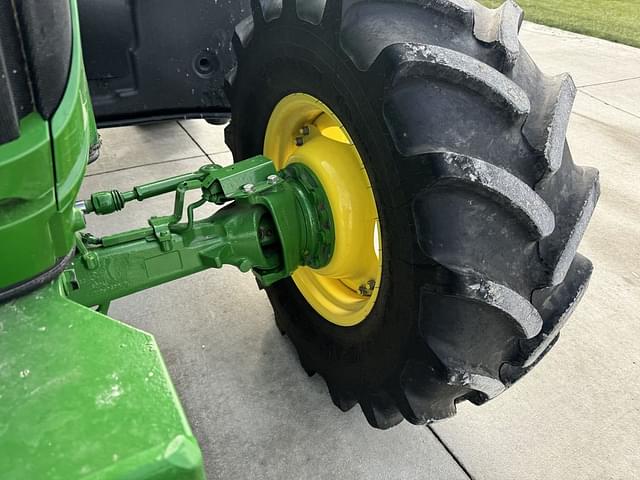 Image of John Deere 6130M equipment image 3