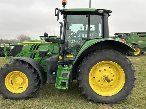Image of John Deere 6130M equipment image 1