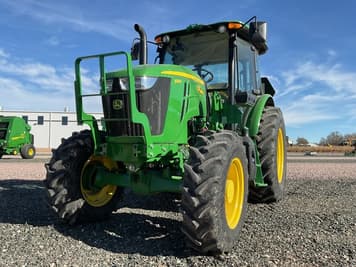 Main image John Deere 6135E