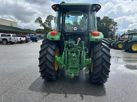 Image of John Deere 6135E equipment image 3