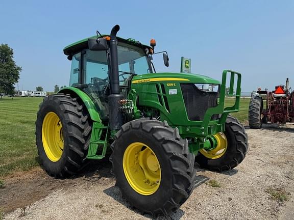 Image of John Deere 6135E Image 0
