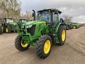 Main image John Deere 6135E