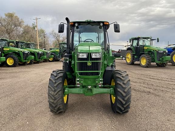 Image of John Deere 6135E equipment image 1