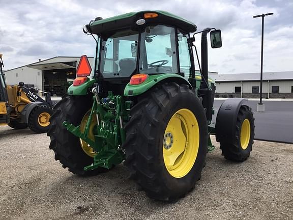 Image of John Deere 6135E equipment image 2