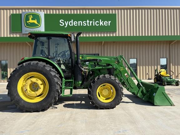 Image of John Deere 6135E equipment image 1