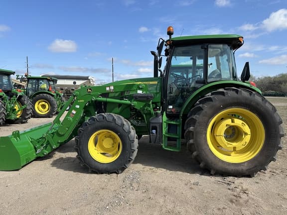 Image of John Deere 6135E equipment image 1