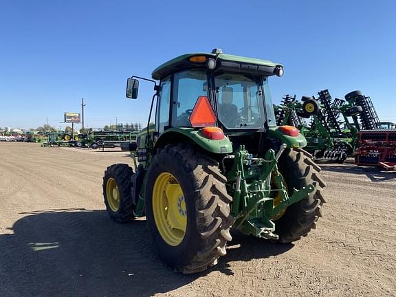 Image of John Deere 6135E equipment image 3