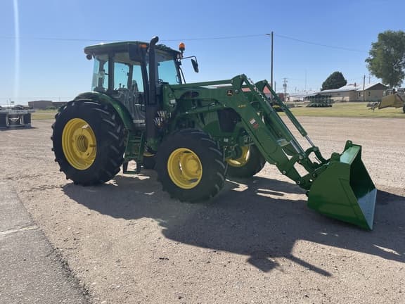 Image of John Deere 6135E equipment image 4