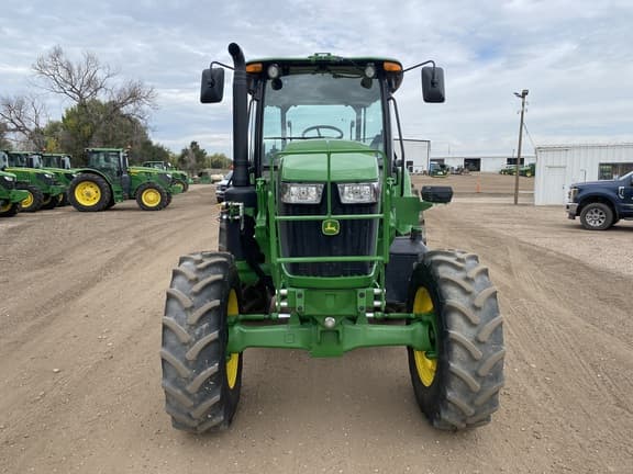 Image of John Deere 6135E equipment image 2