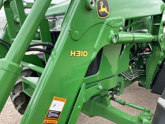 Image of John Deere 6135E equipment image 2