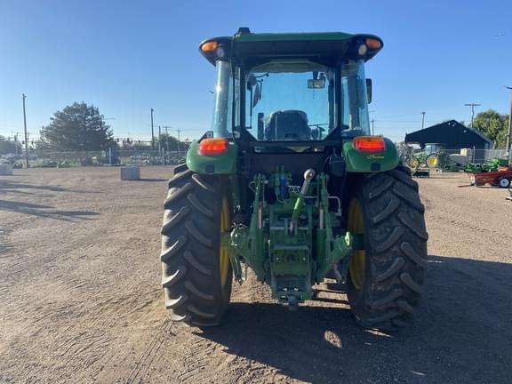 Image of John Deere 6135E equipment image 4
