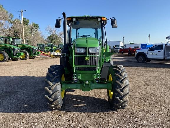 Image of John Deere 6135E equipment image 1