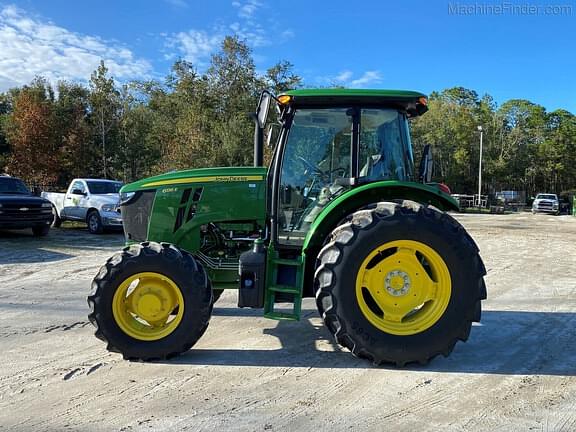 Image of John Deere 6135E equipment image 1