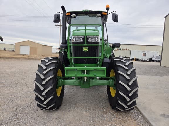 Image of John Deere 6135E equipment image 2
