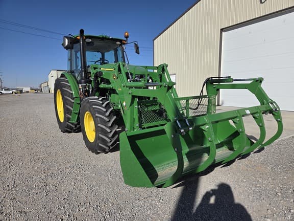 Image of John Deere 6135E equipment image 1