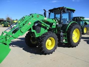Main image John Deere 6135E