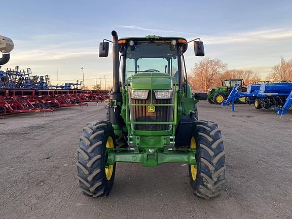 Image of John Deere 6135E equipment image 1
