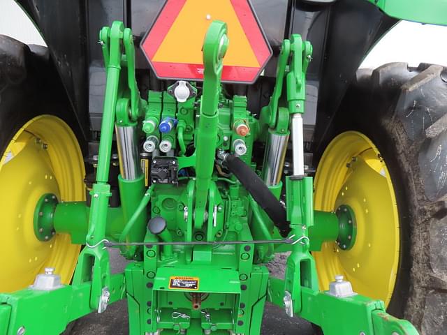 Image of John Deere 6140M equipment image 1