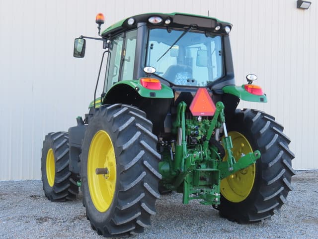 Image of John Deere 6140M equipment image 4