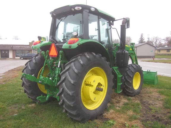 Image of John Deere 6140M equipment image 4