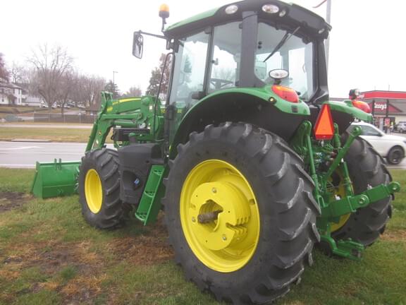 Image of John Deere 6140M equipment image 2