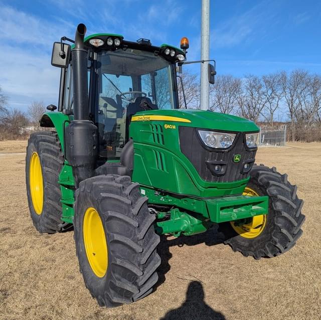 Image of John Deere 6140M equipment image 1