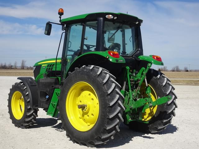 Image of John Deere 6140M equipment image 4