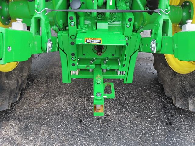 Image of John Deere 6140M equipment image 4