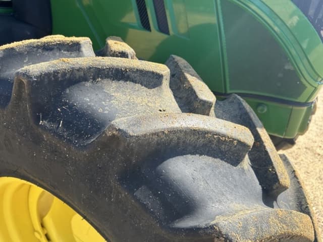 Image of John Deere 6140M equipment image 1