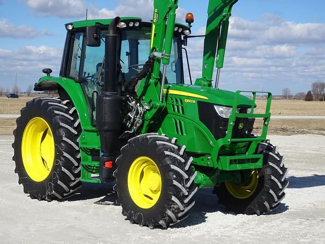 Image of John Deere 6140M equipment image 3